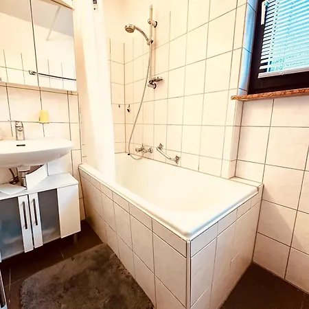 Buere Blick Mit Pool & Sauna Direkt Im Skigebiet Winterberg, Ski, Bike, Golf Apartament *