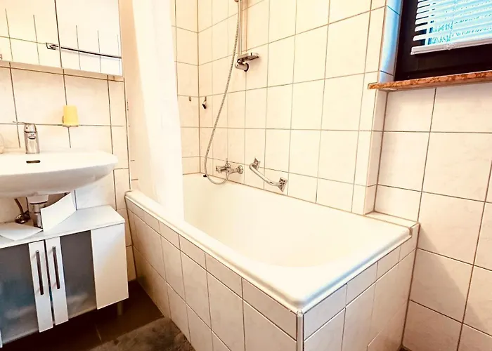 Buere Blick Mit Pool & Sauna Direkt Im Skigebiet Winterberg, Ski, Bike, Golf Appartement *